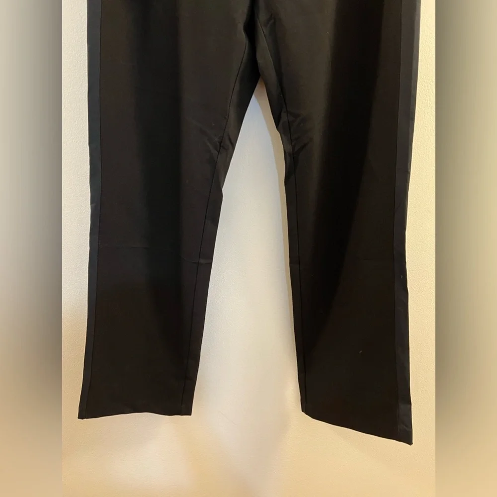 16. FIGS PISCO PANELED CLASSIC SCRUB PANT